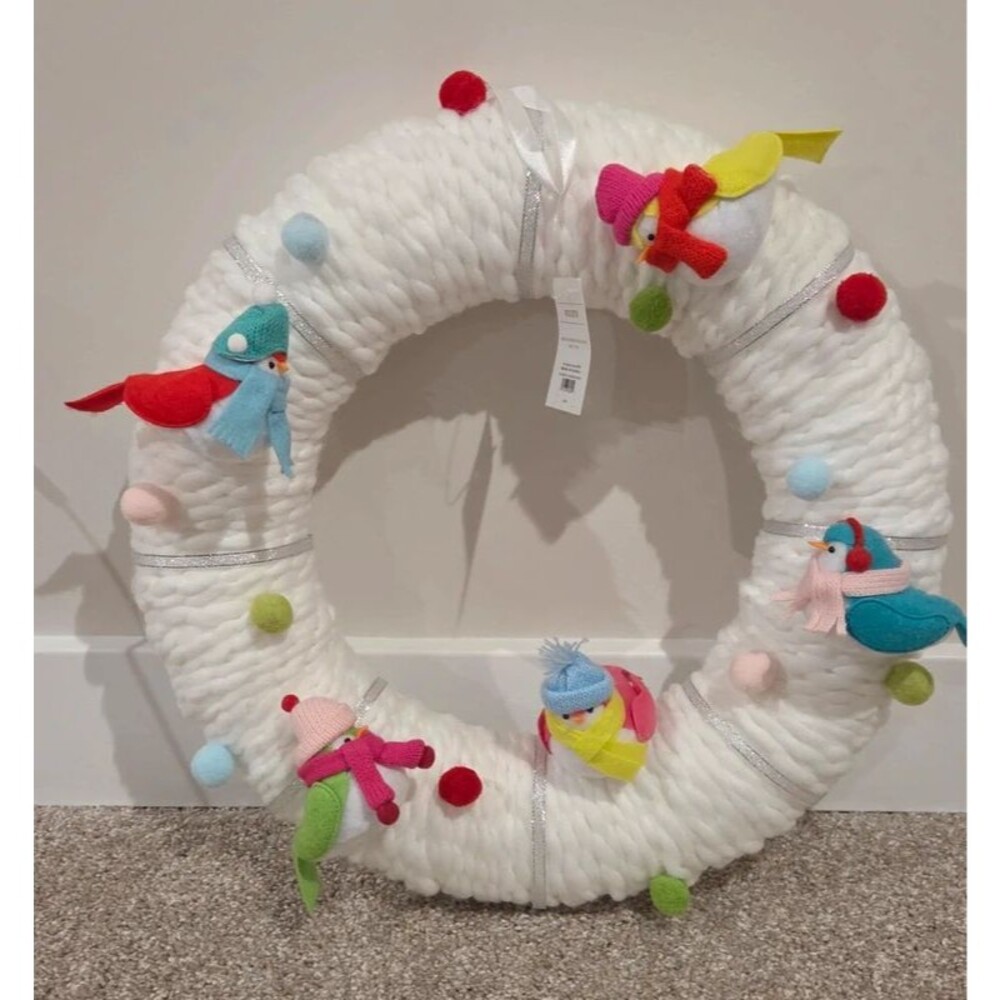 Wondershop bird wreath